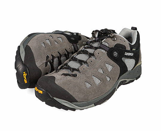 Zenith Trekkingschuh (unisex), grau-schwarz, 36-48